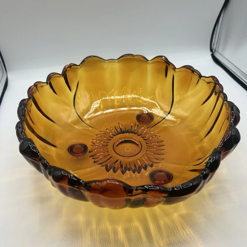 Vintage Indiana Glass Amber Sunflower Footed Centerpiece Bowl. Nice
